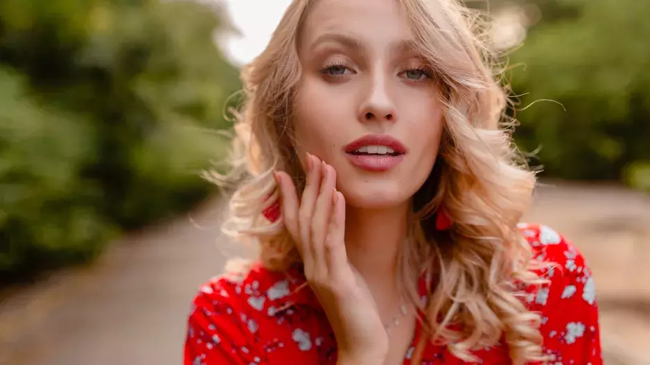 Pokožka v létě vyžaduje jinou péči. Nejlepší letní krémy podle redakce, za které neutratíte tisíce. Inspirujte se v galerii