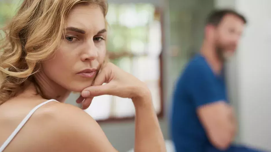 Pět nečekaných věcí, které vám do vztahu mohou přivolat nevěru. Uškodit mohou dovolené i poruchy osobnosti, nejen záletný partner