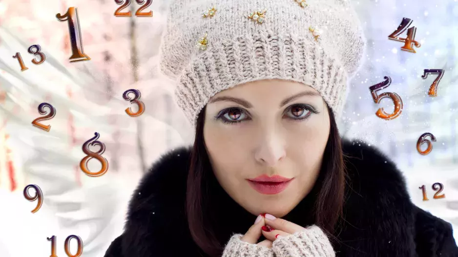 Mistrovská čísla 11, 22 a 33. Tvoří v numerologii Trojúhelník osvícení. Komu vyjdou z data narození, patří mezi vyvolené