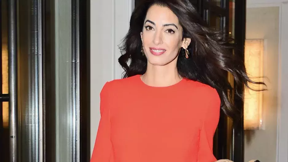 Nádherná Amal Clooney přísahá na jednu superpotravinu. Je na míru ušitá ženám a vyladí menopauzu i rozhozenou psychiku