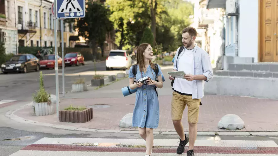 Kvíz: Poznáte dopravní značky, které by měl znát chodec i řidič? Jen málokdo neudělá chybu