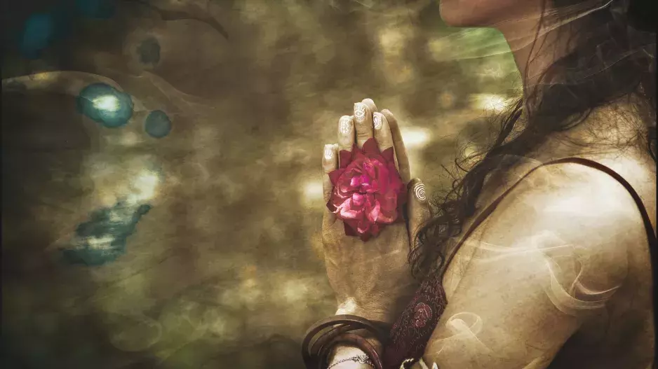 Užívejte Samhain. Je čas se zklidnit, vyzrát na vlastní strachy a objevit archetyp Stařeny 