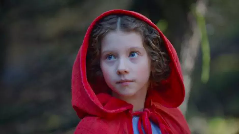 Jak dnes vypadá Karkulka z pohádky Tři bratři: Dávno pryč je roztomilé děvčátko a dnes dospělou slečnu byste rozhodně nepoznali 