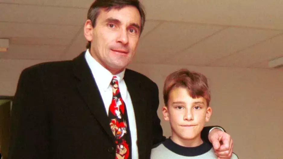 Pohádkový princ Jan Čenský má doma totální kopii: Syn Matyáš je celý tatínek, velmi pohledný mladík se ale svým povoláním nepotatil