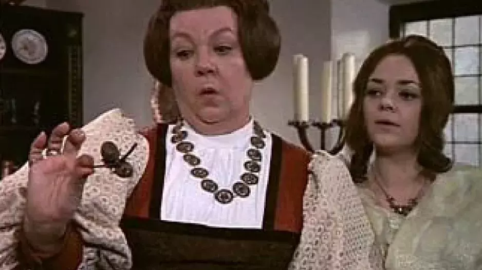 Jak vypadala nesympatická Popelčina macecha zamlada? Byla krásná a charismatická, až se do ní jeden z princových pobočníků skutečně zamiloval