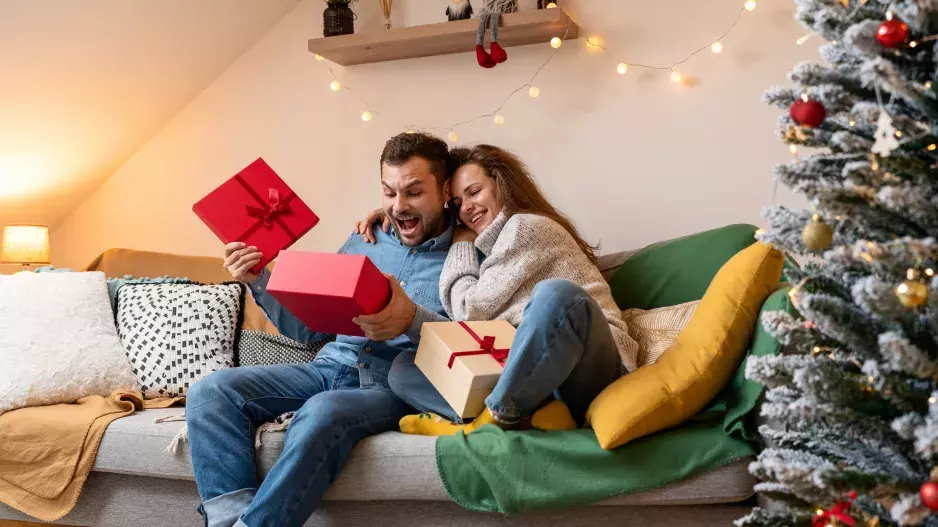 Nejen Býky nechcete u stromečku naštvat. Jaké jsou nejhorší dárky podle horoskopu? Co nepotěší Panny a jak neurazit Lva