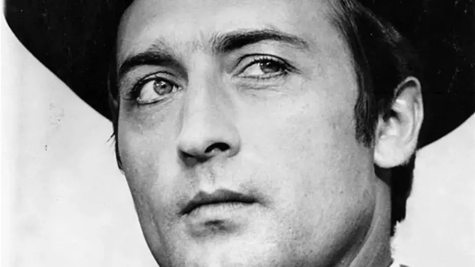 Kvíz: Znáte známé české herce v roli detektivů ve filmech a seriálech, které jsme dříve milovali? Zkuste odpovědět správně na 12 otázek