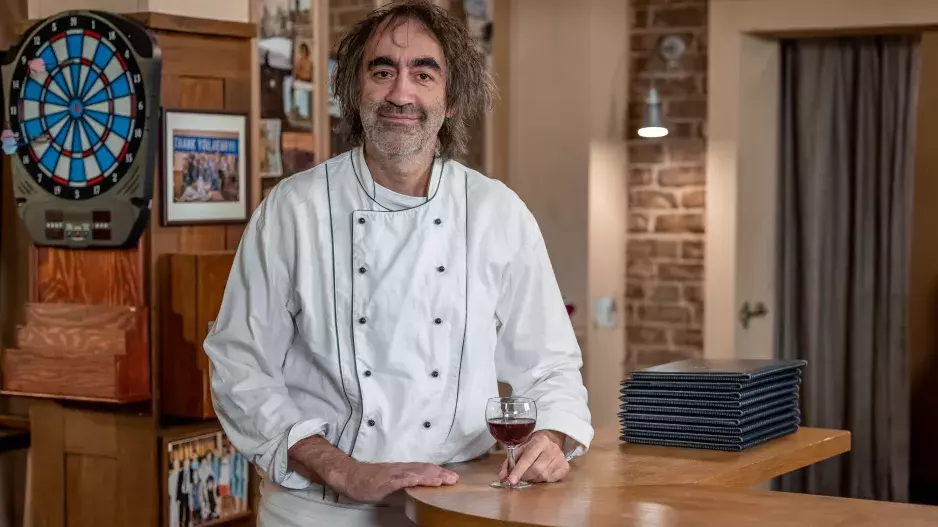 Seriál Ulice: Jakuba Koháka uvidíte v roli kuchaře Johana, Soňa zaútočí na Magdu a Luděk učiní velké rozhodnutí