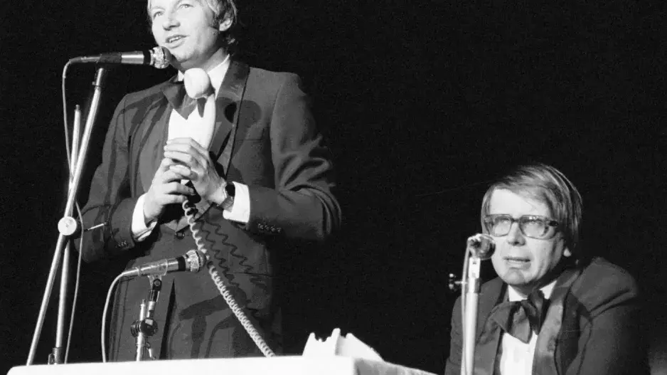 Kvíz: Poznáte slavné české filmové a komediální dvojice na fotkách z jejich mladých let? Nesplete se jen znalec českého filmu a divadla