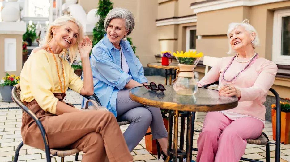 Pokud vám je nad 60, některé věci si nikdy neoblékejte: Můžete působit lacině a starší o 10 let let