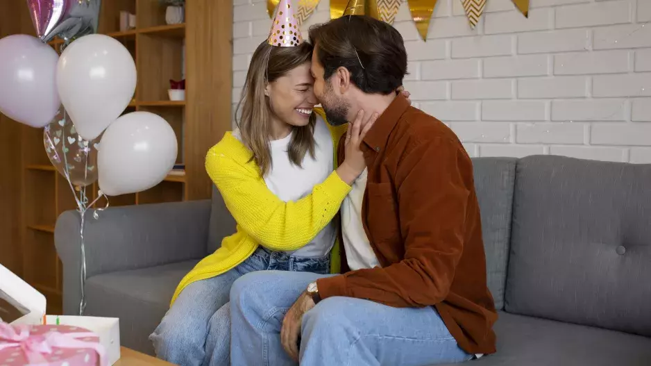 "Přítel měl narozeniny a já se mu rozhodla dát neobvyklý dárek. Do neznámé slečny se ale nakonec zamiloval"
