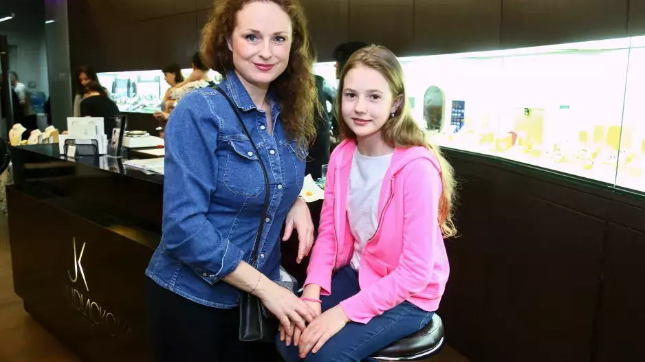  Dcera Markéty Hrubešové: Vnadná herečka porodila svou kopii. Krásná Christel Lilly je pořádná kočka, která však po umělecké branži netouží  