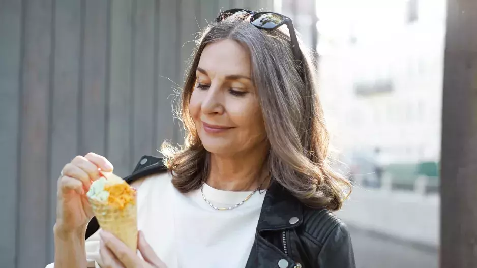 Menopauza a hubnutí po 50 prý nejdou dohromady? Experti si myslí něco jiného