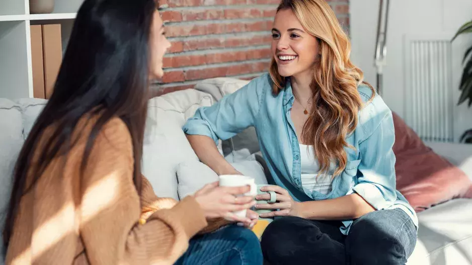 Boj s osamělostí a depresemi začíná malými kroky: Jak vám může pomoci 8 minut hovoru posílit duševní zdraví