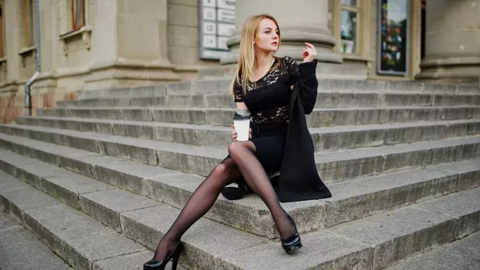 Jednoduchý detail, za který neutratíte majlant a pozvedne každý váš outfit. Nosit jej můžete k sukni, šatům i šortkám