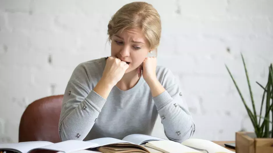 Máte toho nad hlavu, pořád, dnes a denně. Odborníci našli 4 věci, od kterých si musíte každý den odpočinout, abyste se nezbláznili
