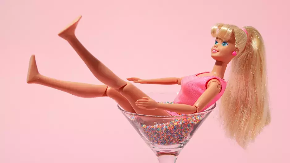 Panenka Barbie: Plastová kráska slaví 66. narozeniny. Učila dívky emancipaci, způsobovala ale i poruchy příjmu potravy