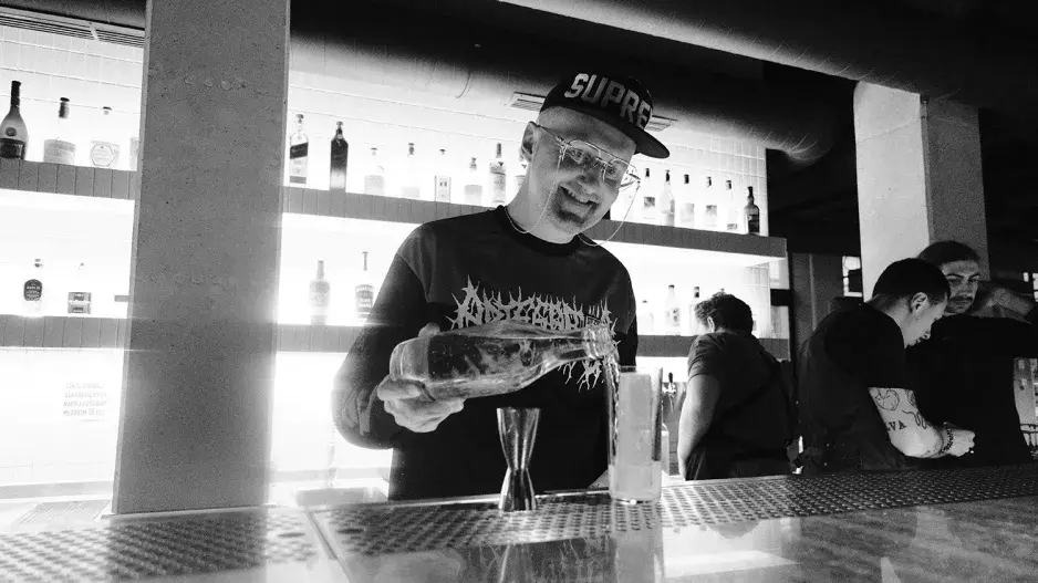 Světově uznávaný barman: „To, co vypadá skvěle na Instagramu, ještě nemusí být dobrý bar“ 