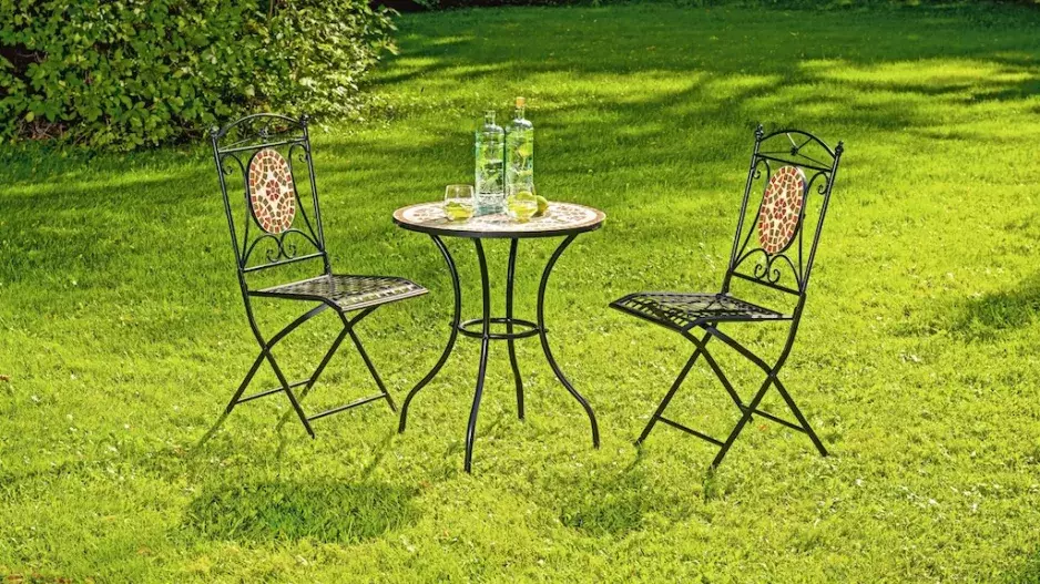 Nejčastější chyby při nákupu zahradních křesel a jak se jim vyhnout