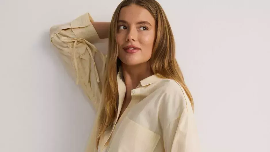 Dámská košile v hlavní roli – nejlepší stylingové tipy pro každou příležitost