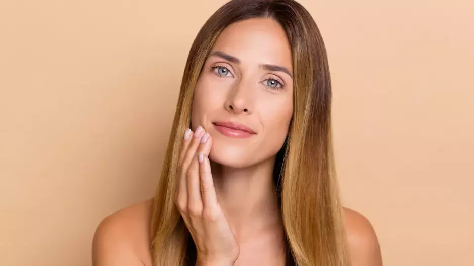 Nový beauty trend butter skin: Ženy nad 40 ho budou milovat, protože maskuje vrásky. V čem spočívá?