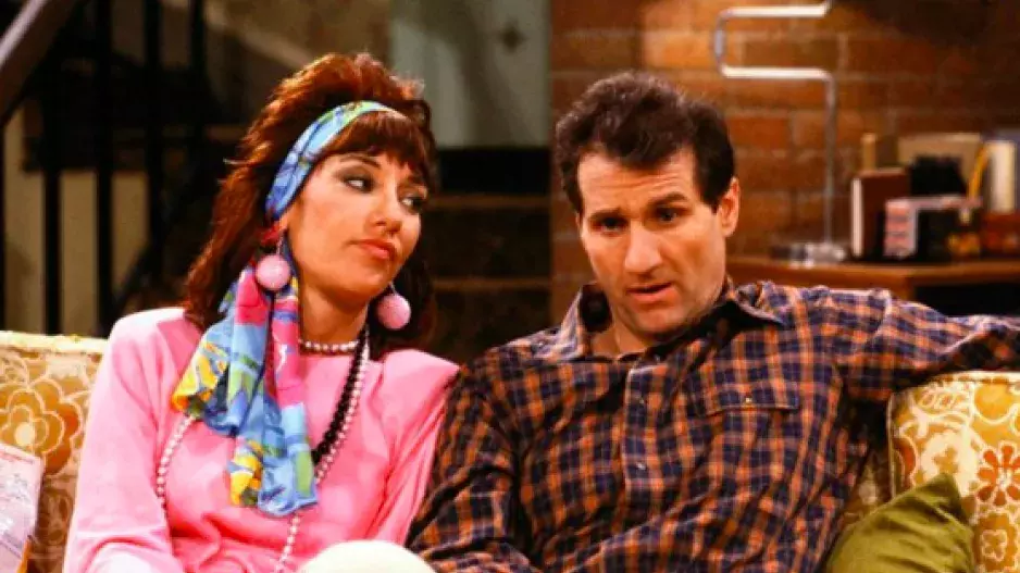 Zrzka z gauče Peggy Bunda: Hvězda sitcomu Ženatý se závazky bavila miliony diváků, procházela ale peklem. Zažila potrat na place, smrt rodičů i závislost