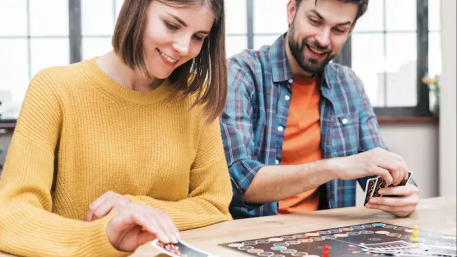 Kvíz: Jak dobře znáte stolní a deskové hry minulé i současné? Ukažte, jestli je ve vás kousek dítěte anebo jste snová babička