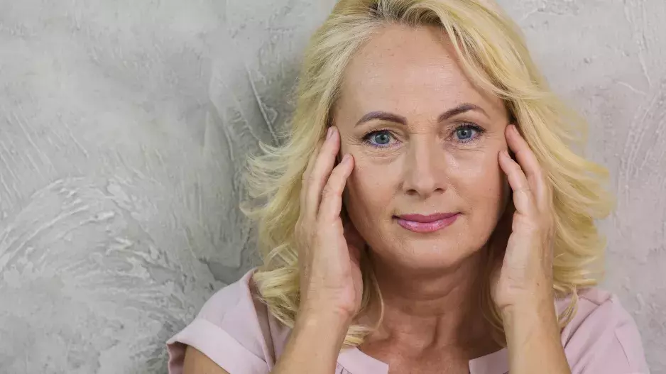 Co dělat, když pleť ztrácí pevnost: Inspirujte se nejlepšími domácími i profesionálními tipy, které vaši pleť rozzáří i potěší