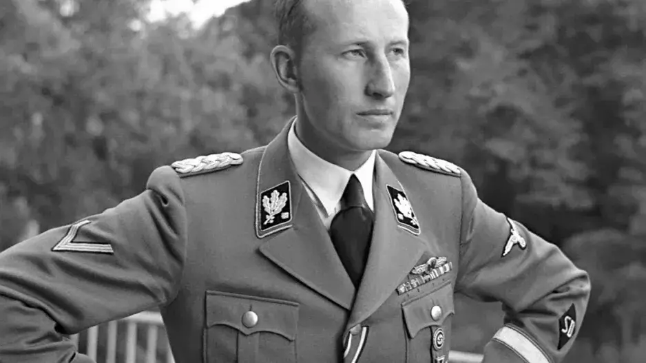 Reinhardu Heydrichovi přezdívali bůh smrti. Prominentní nacista nenáviděl Čechy, nakonec však v libeňské zatáčce zemřel jejich rukama