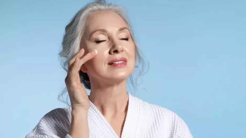 Můžete mít sebelepší krém a chodit na botox, ale pokud zapomenete v péči na jednu důležitou věc, vaše pleť bude rychle stárnout