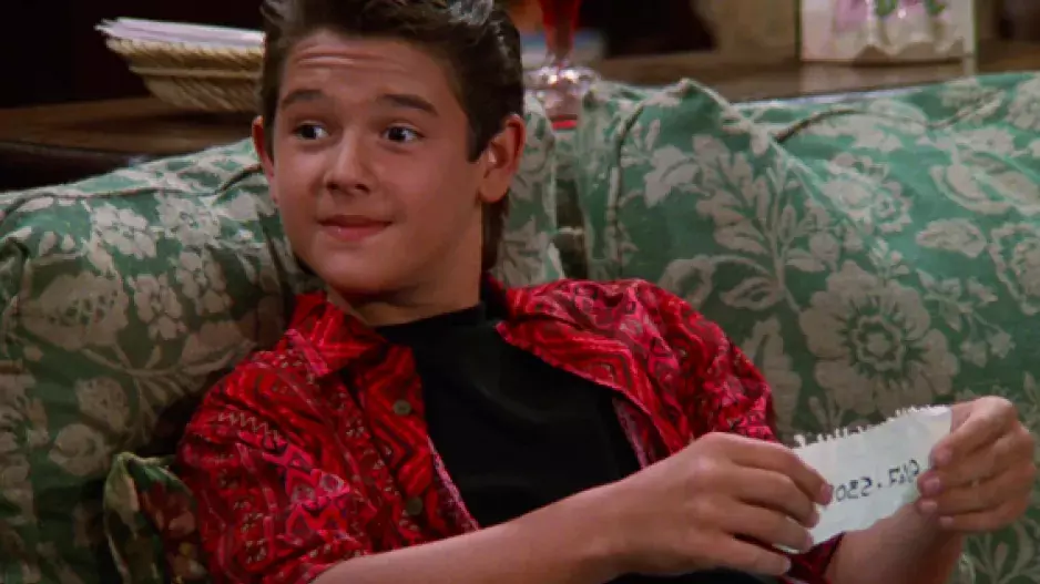 Pamatujete si věčného provokatéra J. T. ze sitcomu Krok za krokem? V holohlavém tlouštíkovi byste ho nepoznali. Po přepadení se stáhl ze showbyznysu