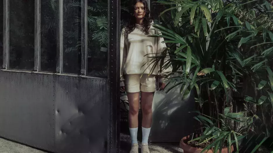 Proč sneakersy ve stylu balerín letos na jaře tak zaujmou