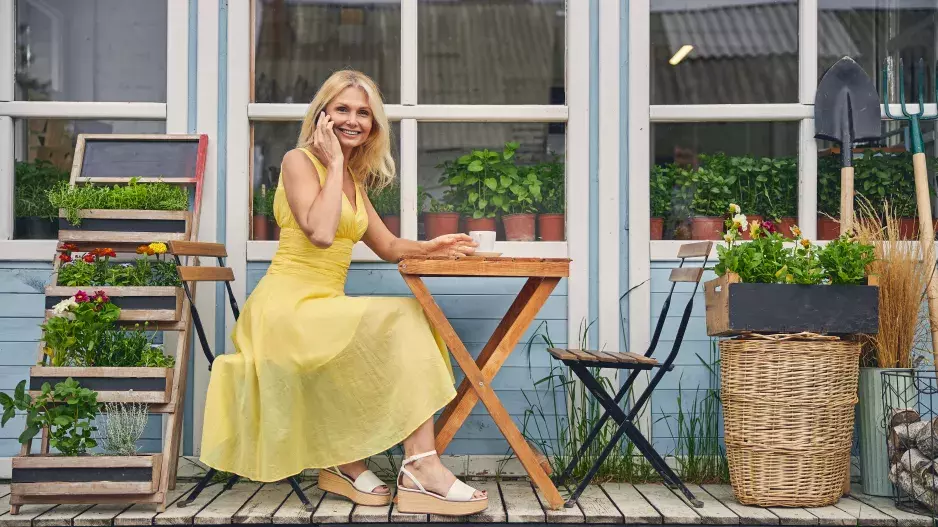 Tyhle sandálky dají vašim nohám styl. Nebojte se barev a vyzkoušejte červenou, oranžovou a modrou pro letní pohodlí vašich kroků