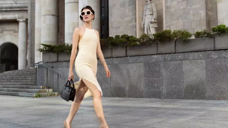 Botičky pro zralou krásu: 7 pohodlných městských modelů, které vás budou bavit celé léto. Se stylistou jsme vybrali ty nejlepší pro ženy po 50