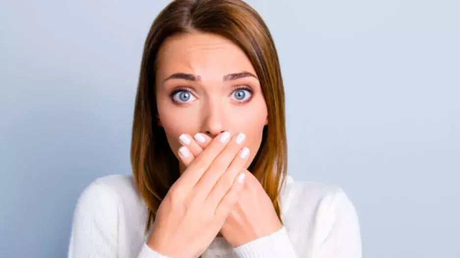 Tyto věty raději nikdy neříkejte nahlas, nebo budete okamžitě vypadat jako nekňuba