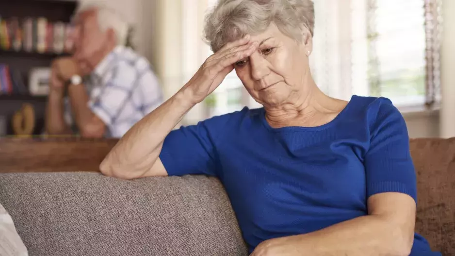 “Můj muž odešel do důchodu a najednou jsme si neměli co říct. Žijeme vedle sebe, ale ne spolu,” paní Zdena neví, jak to změnit