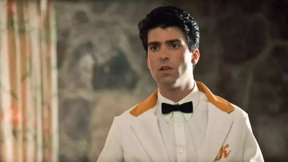 Pohledný Max Cantor: Študák Robbie z Hříšného tance servíroval okurčičku a přivedl Penny do maléru. Herce dohnala závislost na drogách