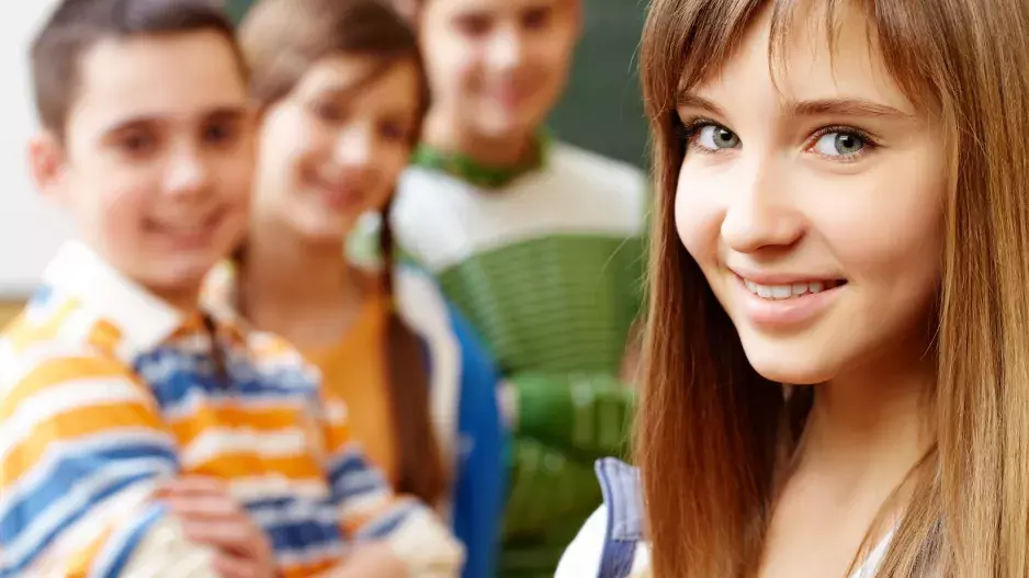 Kvíz: Co se učí v 8. třídě? Zopakujte si, zda i vy byste zvládli přehled učiva, které žáky připravuje na závěr základní školy. Odpovězte na 16 otázek