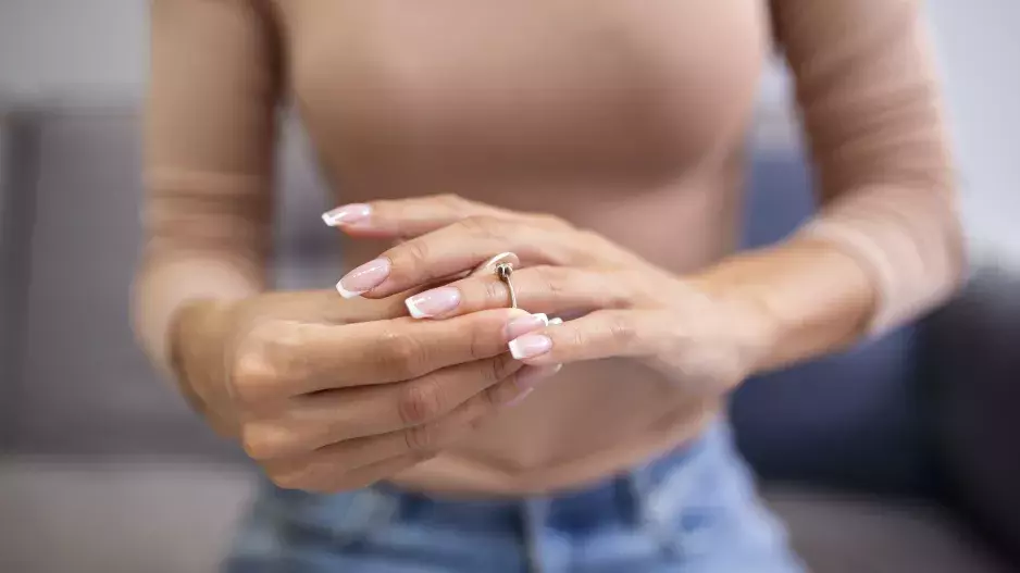 Jak přežít rozvod ve zralém věku podle znamení: Lev nedá najevo slabost, Vodnář se nechce šťourat v minulosti