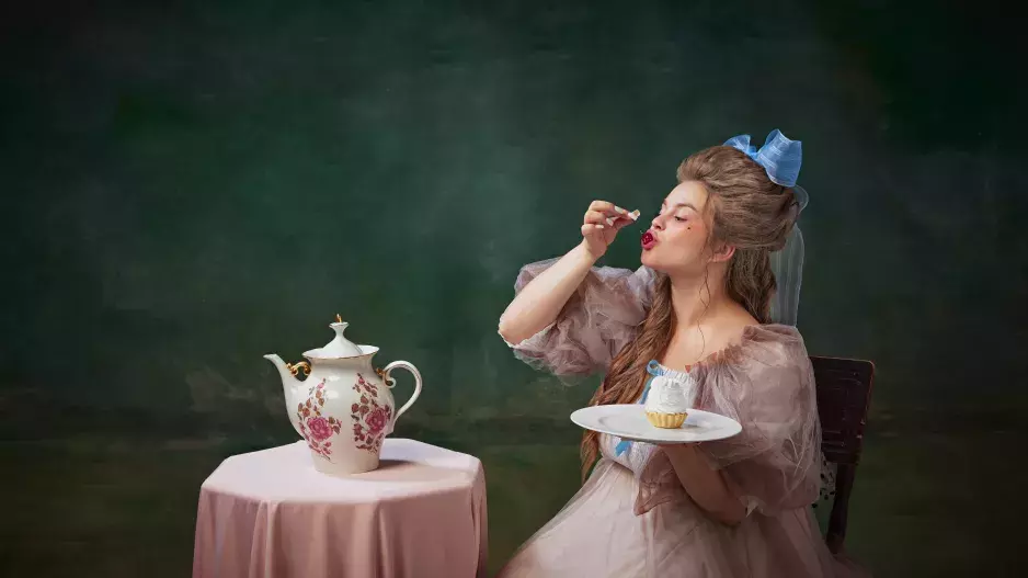 Pod róbou barokních dam se skrývaly rituály, vůně, ale i nevábná realita