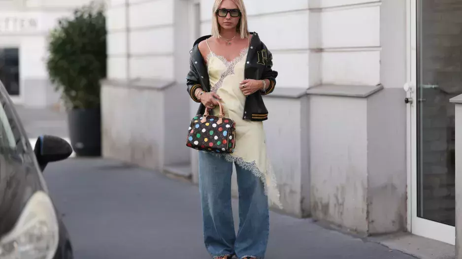 Krajka v moderním podání: Na dánském týdnu módy se krajka objevuje v kombinaci s džínovinou, koženými prvky nebo svršky