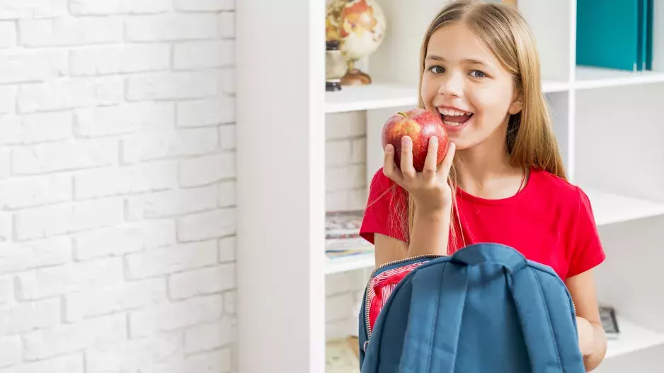Zdravé stravování dětí ve škole. Připravte jim skvělé svačiny a nezapomeňte na omega 3, říká odborník