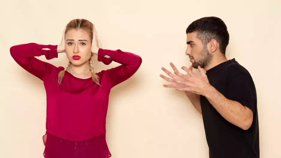 „Vzala jsem si manipulativního narcistu, který před ostatními hraje dokonalého partnera,“ píše Tereza