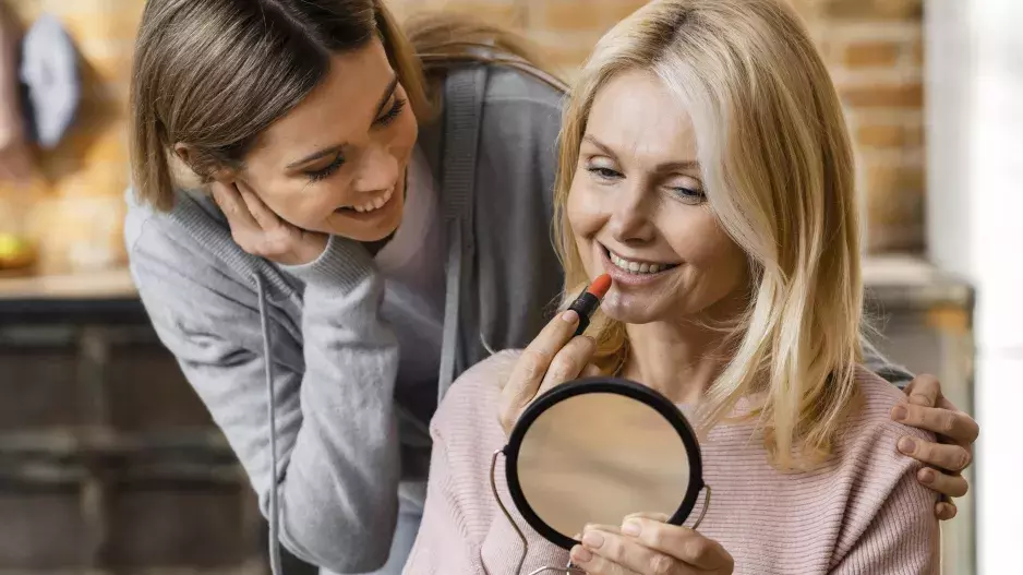 3 nejčastější chyby v líčení, které dělají ženy po 50: Co udělat pro mladistvý vzhled, radí odbornice