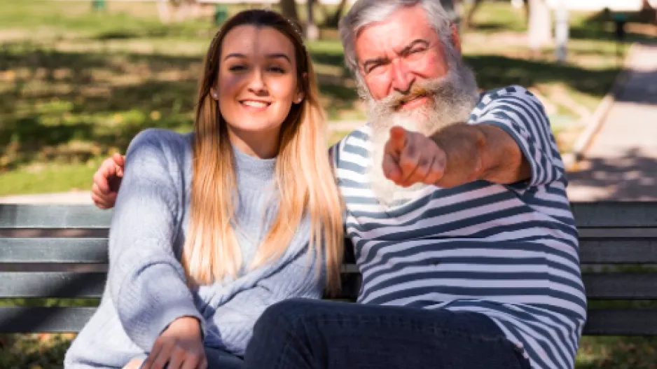 "Zamilovala jsem se do muže o 30 let staršího než já. Rodiče mu nemohou přijít na jméno," píše Renata