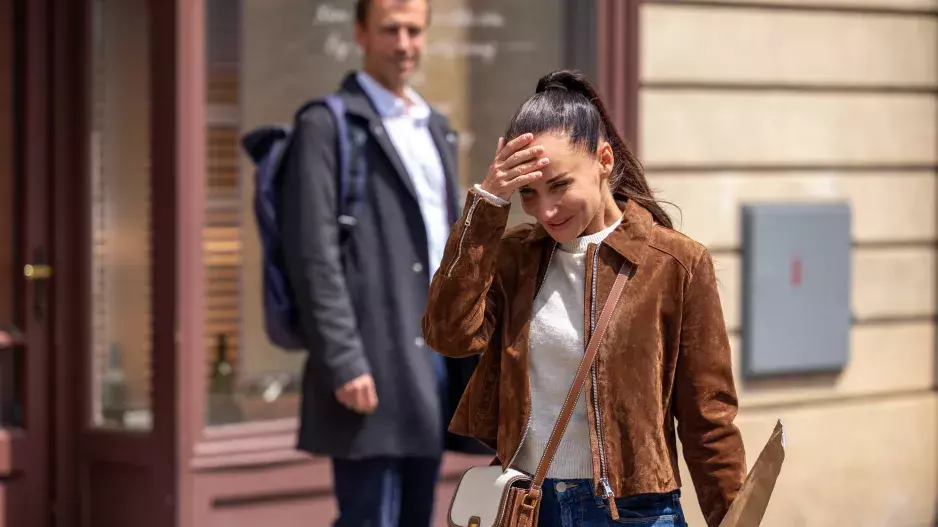 Seriál Ulice: Který z nich ji sbalí? Střelkyně Adriana si vybírá mezi Prokopem a Eddiem 