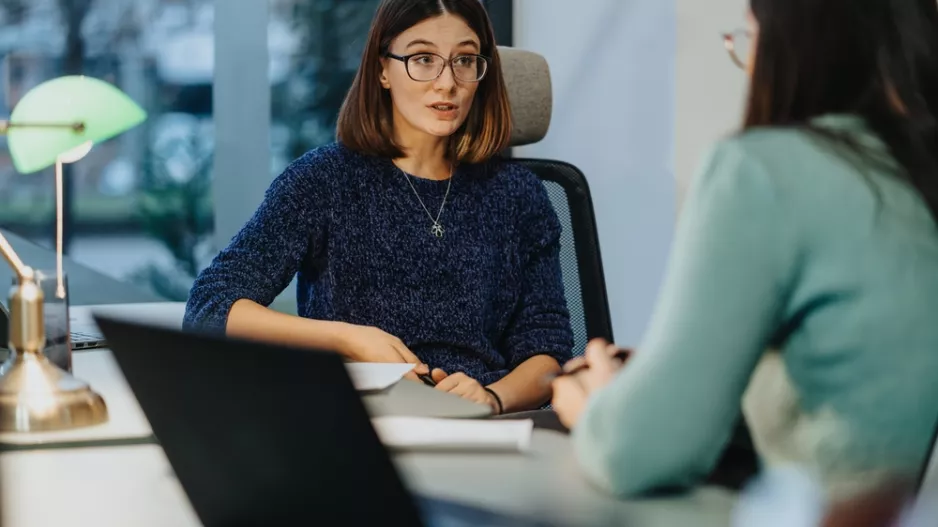 Řešíte zvýšení platu a nevíte, jak na to? Jak si říct o přidání a uspět, radí odbornice