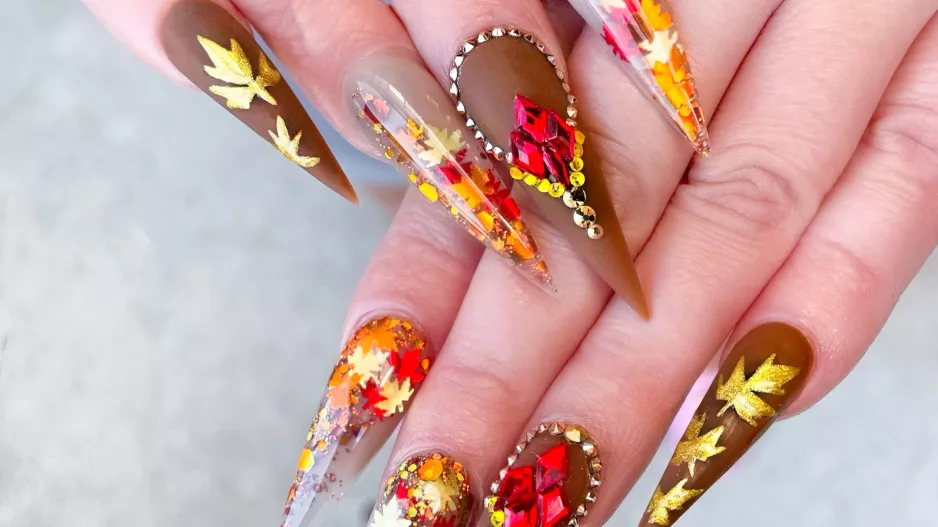 Japanese Nails rozjasní podzim: Tolik barev jste na nehtech ještě nikdy neměli