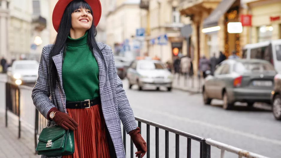 Prožijte letošní zimu v pařížském stylu. Tyto osobité kousky vám dodají šmrnc