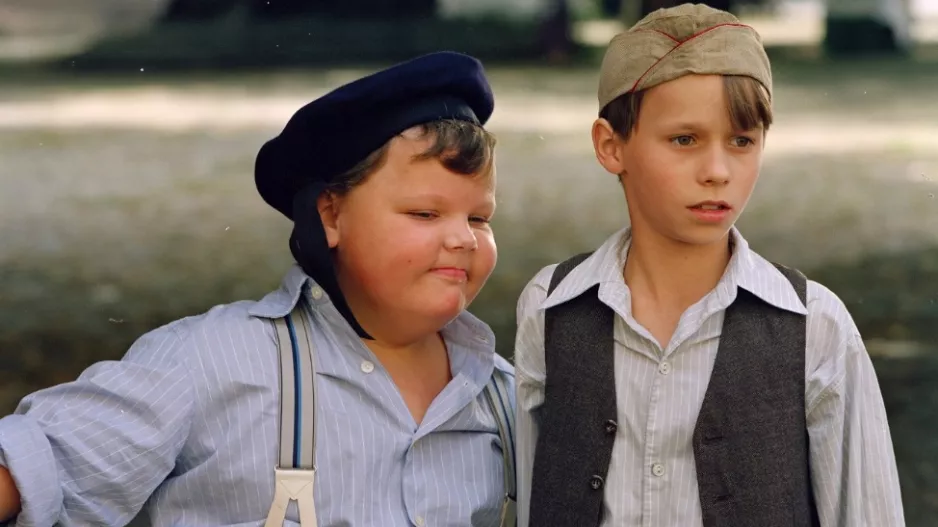 Péťa Bajza a další: Seriálové postavy, na které se nezapomíná. Uhádnete je všechny?